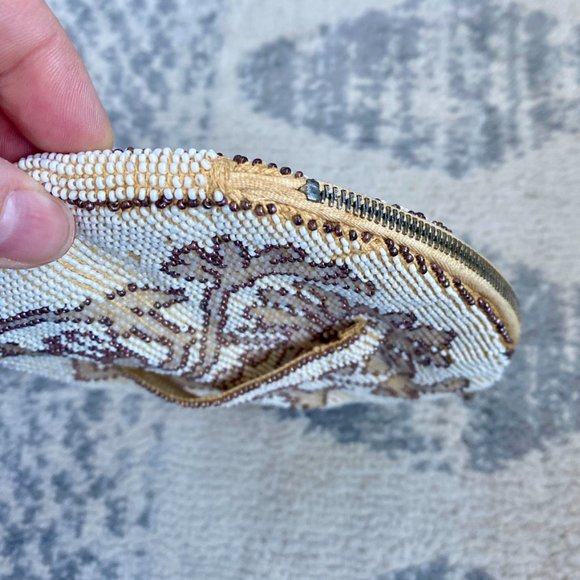 1930s Vintage Czech Glass Beaded Clutch - Picture 5 of 8